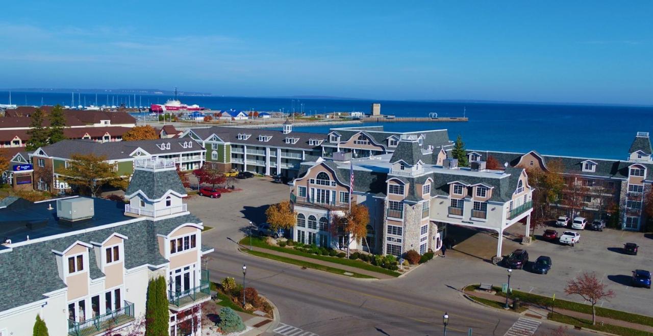 Hamilton Inn Select Beachfront Mackinaw City Exterior foto