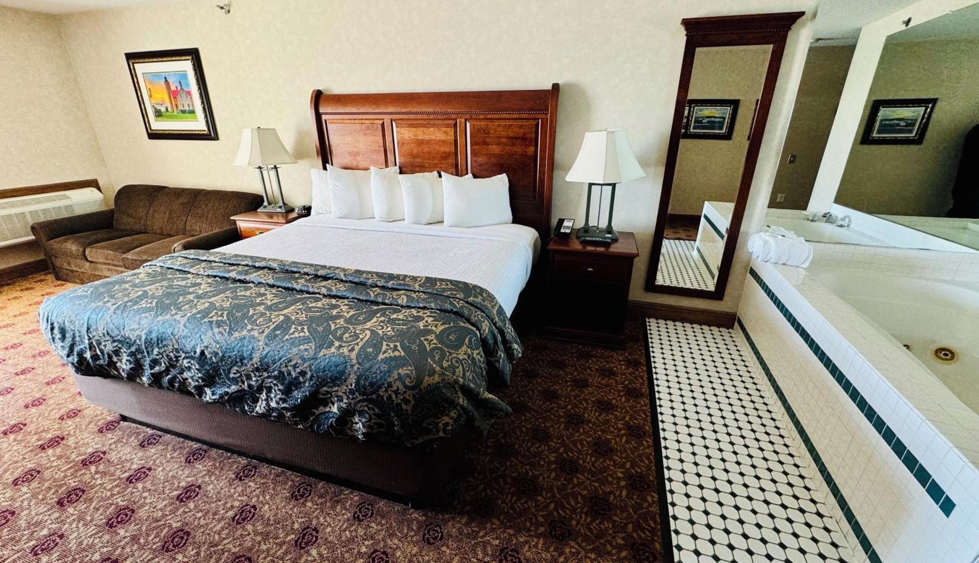 Hamilton Inn Select Beachfront Mackinaw City Exterior foto