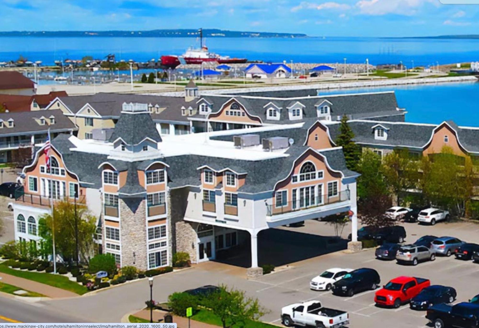 Hamilton Inn Select Beachfront Mackinaw City Exterior foto